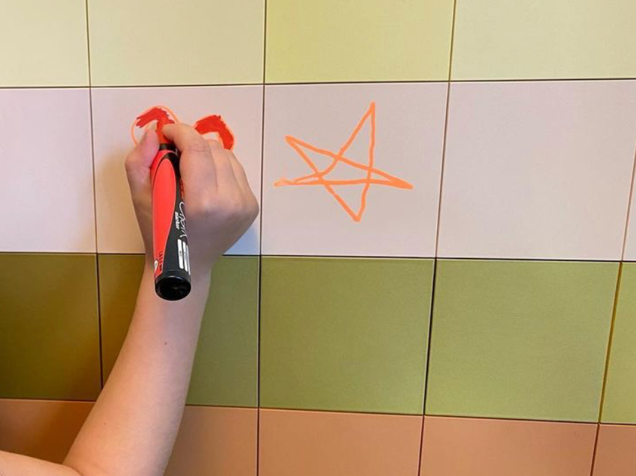 Click'n Tile - 10x10 Baby Salmon